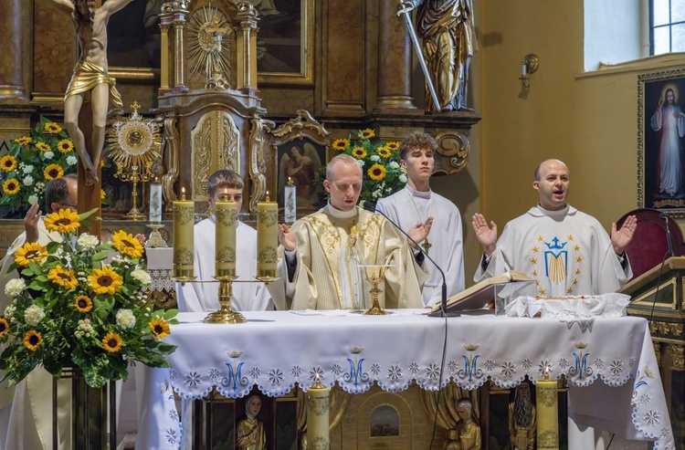 Odpust w kościele Narodzenia NMP w Kudowie-Zdroju Słonem