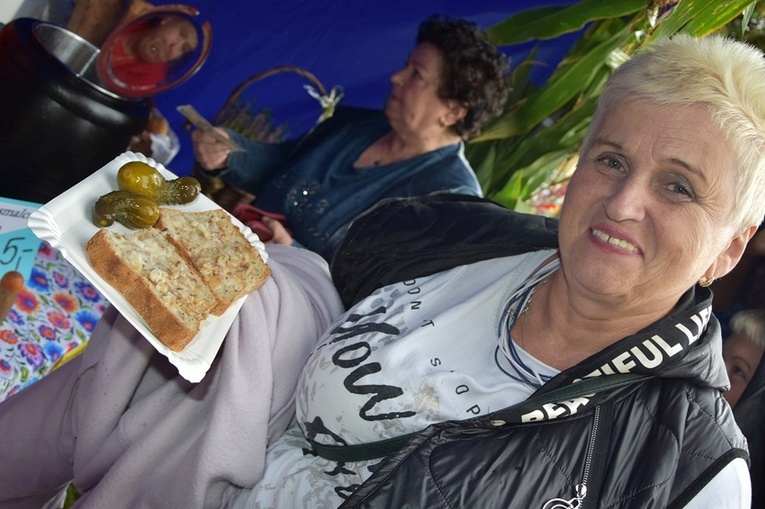Parafialne dożynki w Mokrzeszowie