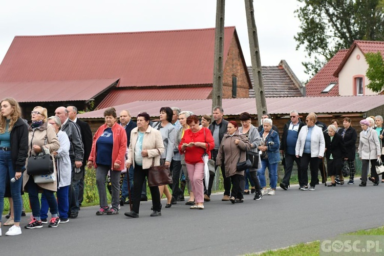 Droga Krzyżowa ulicami Brzeźnicy