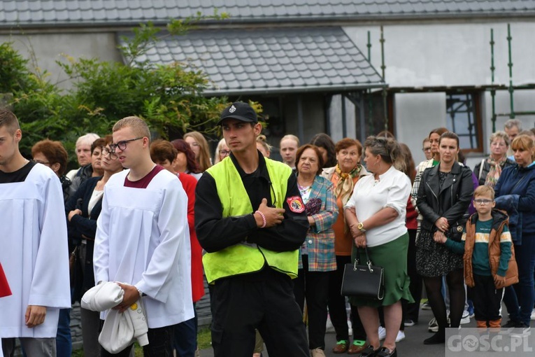 Droga Krzyżowa ulicami Brzeźnicy