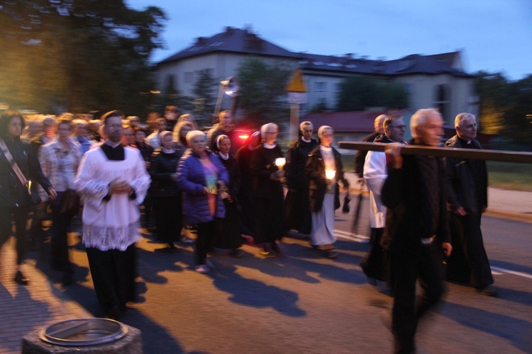 Tarnów. Droga Krzyżowa ulicami miasta