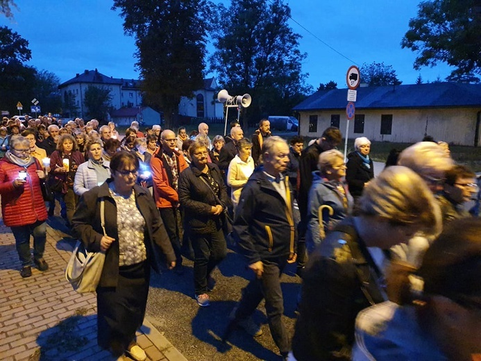 Tarnów. Droga Krzyżowa ulicami miasta