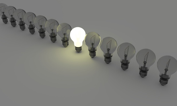 "Zamrożenie" cen energii elektrycznej. Czy to się może udać?