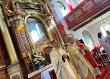 Odpust i bierzmowanie w Białołęce