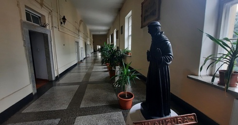 W klasztornej kaplicy