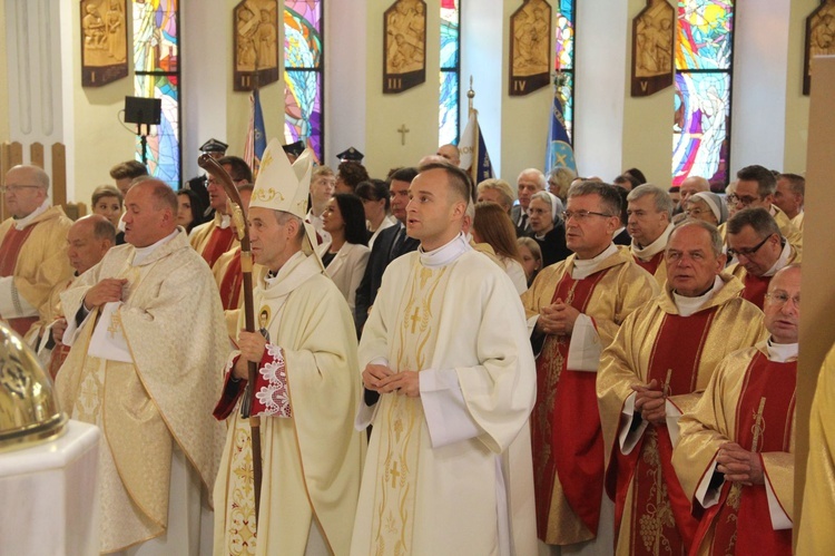 Ks. prof. Bolesław Kumor patronem szkoły w Niskowej