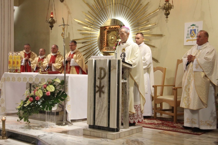 Ks. prof. Bolesław Kumor patronem szkoły w Niskowej