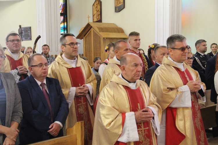 Ks. prof. Bolesław Kumor patronem szkoły w Niskowej