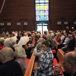 Abp Mieczysław Mokrzycki na jubileuszu parafii oblatów w Kędzierzynie-Koźlu