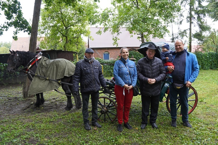 Łozina. Uroczystości odpustowe i pielgrzymka konna