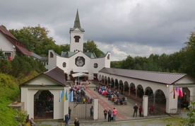 Pielgrzymka Narodów do Wspomożycielki Maryi