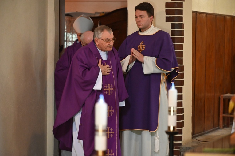 Pogrzeb ks. Jana Pasa