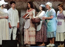 ▲ Teatr Bliżej Nieba powstał przy par. Objawienia Pańskiego w Bliznem.