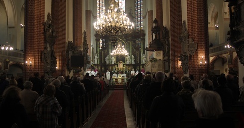 Święto i poświęcenie ołtarza