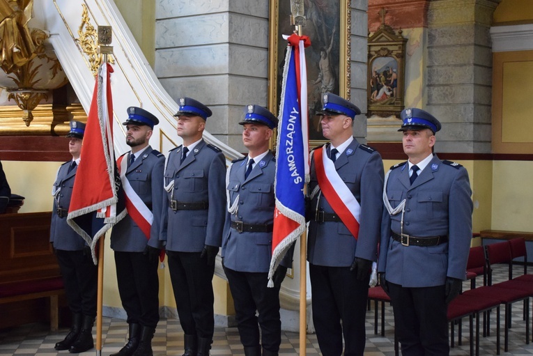 Uroczystosć odnowienia tablicy post. Edwarda Jezierskiego