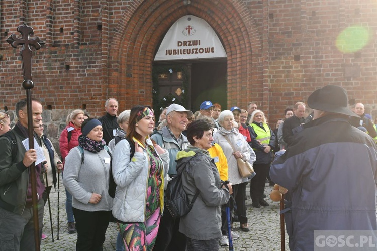 Pielgrzymka z Ośna do Górzycy już w drodze