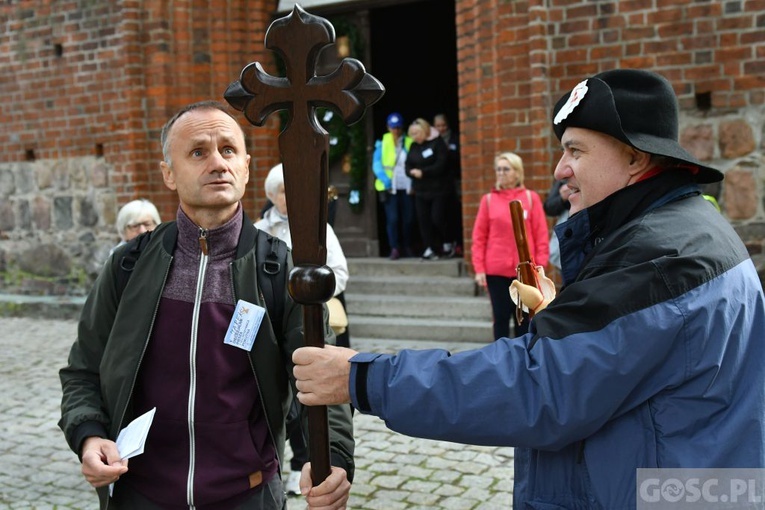 Pielgrzymka z Ośna do Górzycy już w drodze