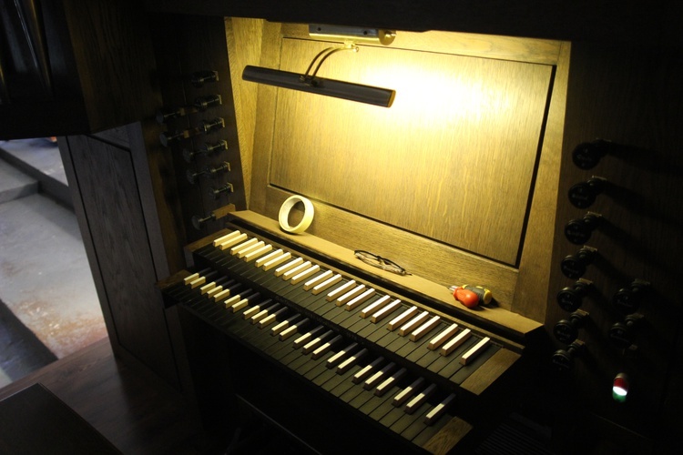 Instrument "jak stąd"