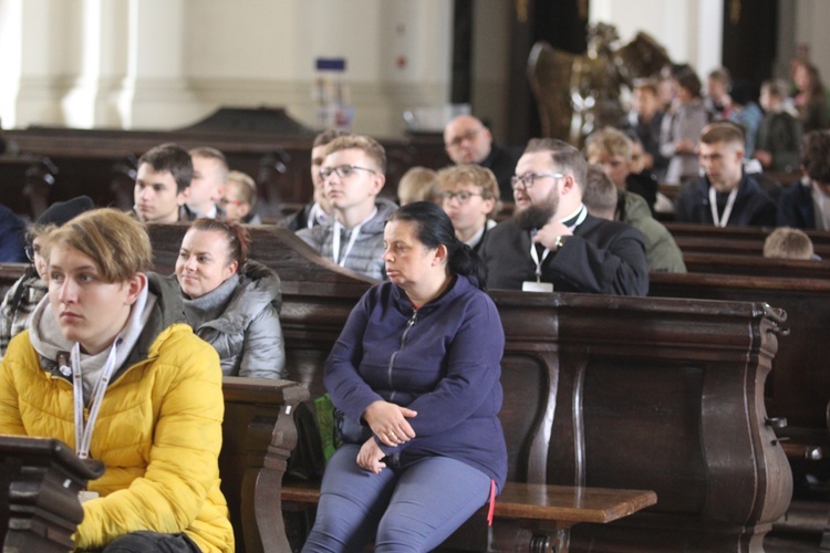 Służba liturgiczna u Matki Łaskawej