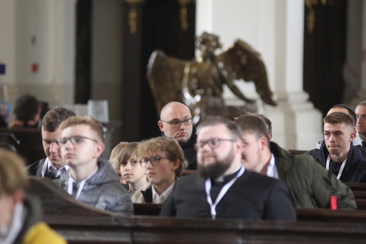 Służba liturgiczna u Matki Łaskawej