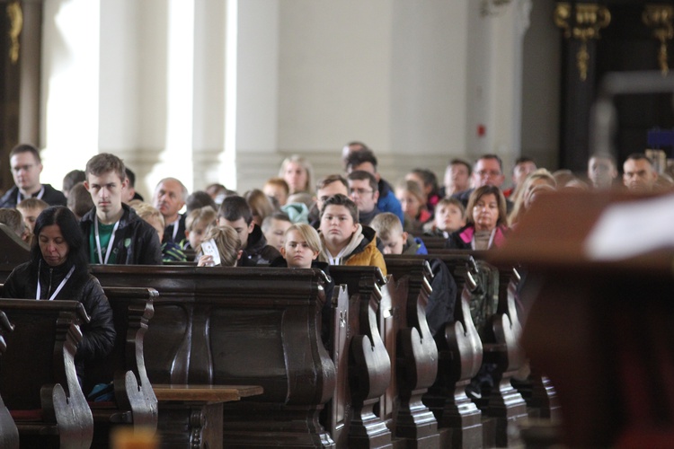 Służba liturgiczna u Matki Łaskawej