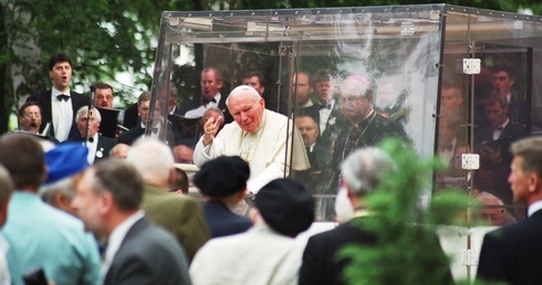 Watykan: dziękczynienie za św. Jana Pawła II w Bazylice Watykańskiej 