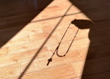 Rosaroterapia. O tym, dlaczego różaniec leczy