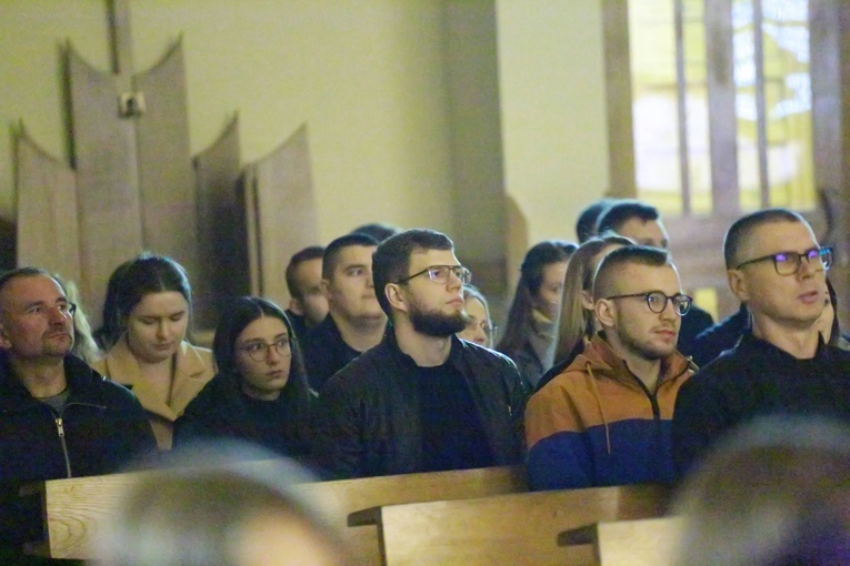 Światłość w ciemności - Dębica