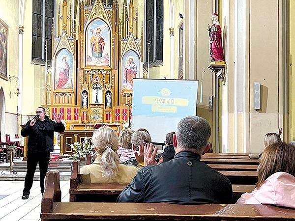 Na wrześniowym spotkaniu m.in. o tym, jak rozmawiać z dziećmi o seksualności, radził Robert Lubowiecki.