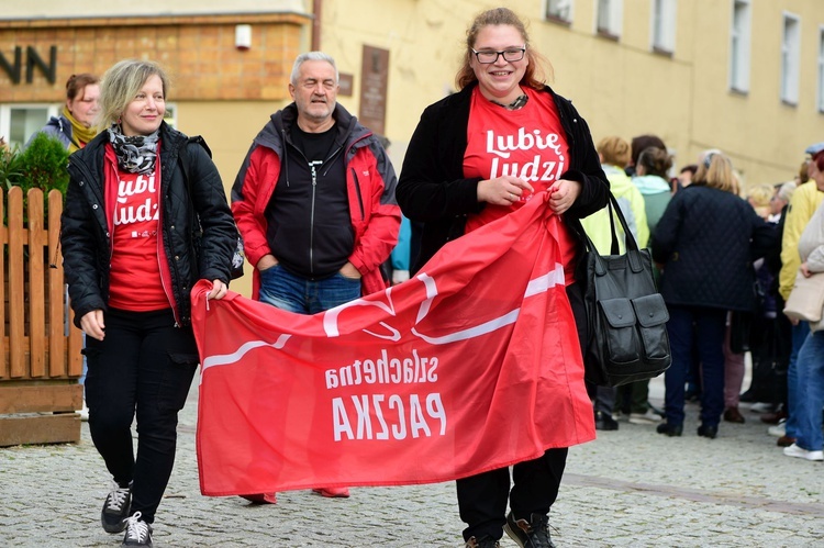 Olsztyn. Studniówka Szlachetnej Paczki