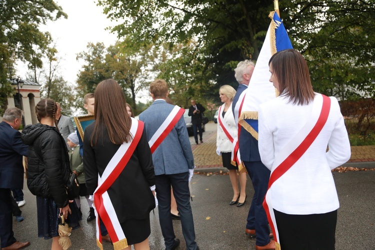 Olesno. Nadanie szkole im. bł. kard Stefana Wyszyńskiego 