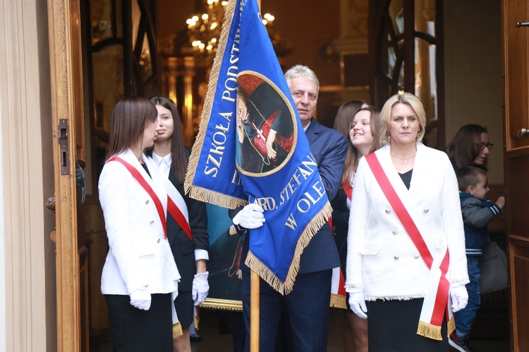 Olesno. Nadanie szkole im. bł. kard Stefana Wyszyńskiego 