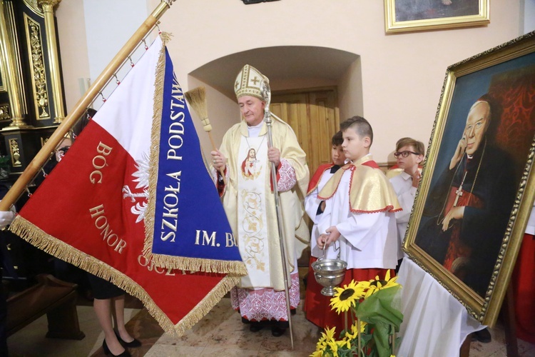 Olesno. Nadanie szkole im. bł. kard Stefana Wyszyńskiego 