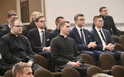 Podczas inauguracji roku akademickiego w łowickim seminarium obecni byli też alumni z Warszawy.