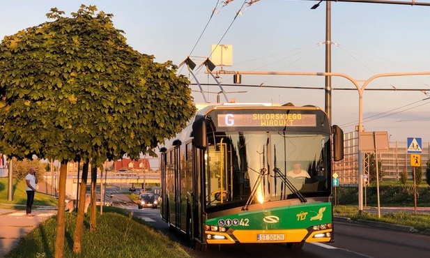 Tychy. Trolejbusy od 40 lat na ulicach miasta
