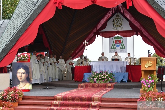 Pielgrzymka Żywego Różańca i Apostolstwa "Margaretka" do Rokitna