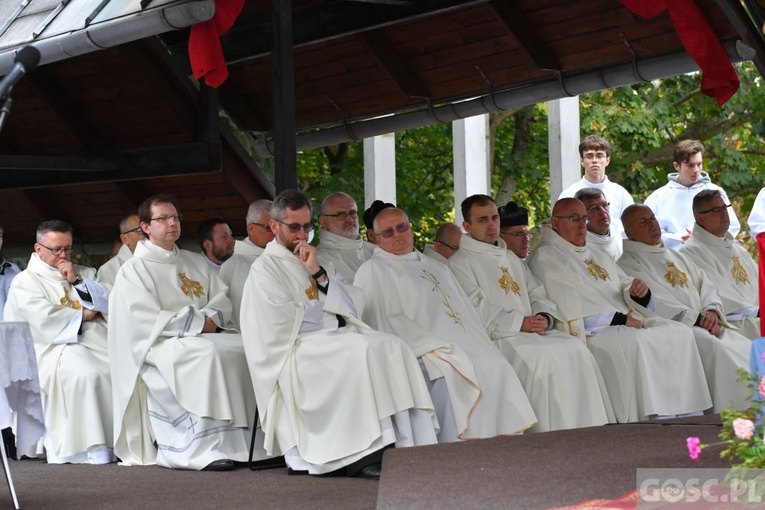 Pielgrzymka Żywego Różańca i Apostolstwa "Margaretka" do Rokitna