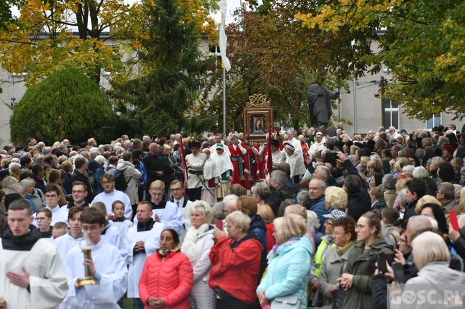 Pielgrzymka Żywego Różańca i Apostolstwa "Margaretka" do Rokitna