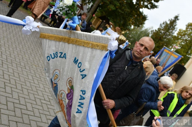 Pielgrzymka Żywego Różańca i Apostolstwa "Margaretka" do Rokitna