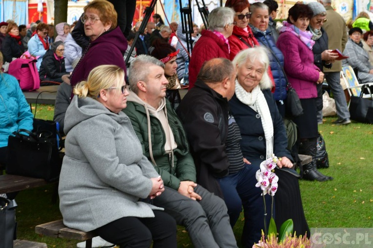 Pielgrzymka Żywego Różańca i Apostolstwa "Margaretka" do Rokitna