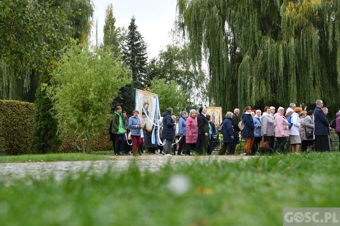 Pielgrzymka Żywego Różańca i Apostolstwa "Margaretka" do Rokitna