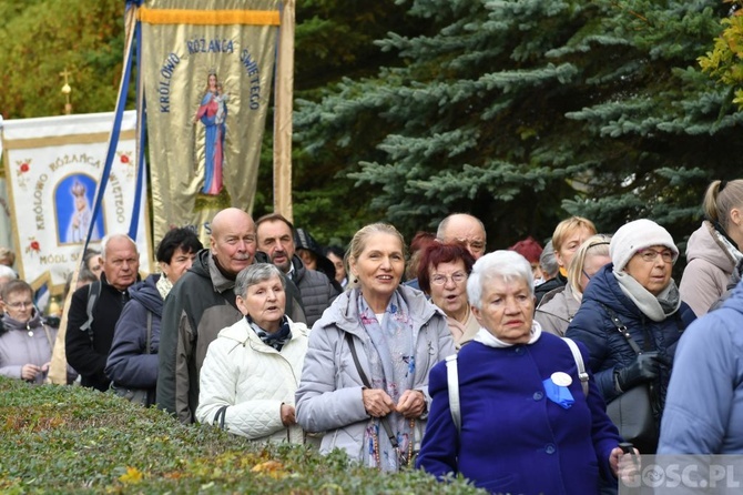 Pielgrzymka Żywego Różańca i Apostolstwa "Margaretka" do Rokitna