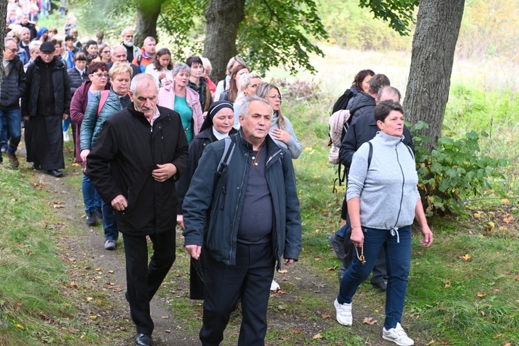 XI Pielgrzymka Róż Różańcowych do Barda