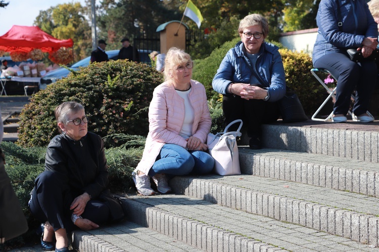 Domaniewice. Diecezjalna Pielgrzymka Kół Żywego Różańca