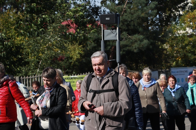 Domaniewice. Diecezjalna Pielgrzymka Kół Żywego Różańca