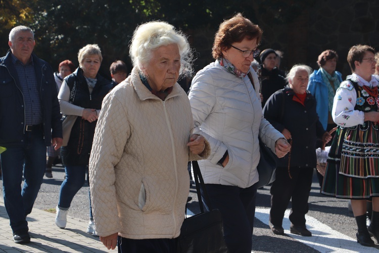 Domaniewice. Diecezjalna Pielgrzymka Kół Żywego Różańca