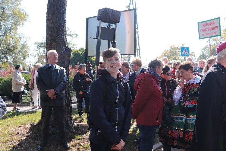 Domaniewice. Diecezjalna Pielgrzymka Kół Żywego Różańca