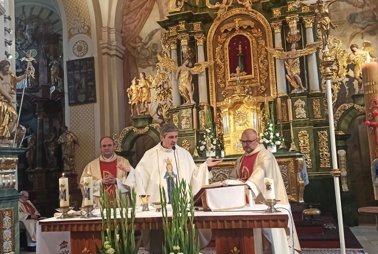 Grodowiec. Dzień skupienia dla Parafialnych Zespołów Caritas