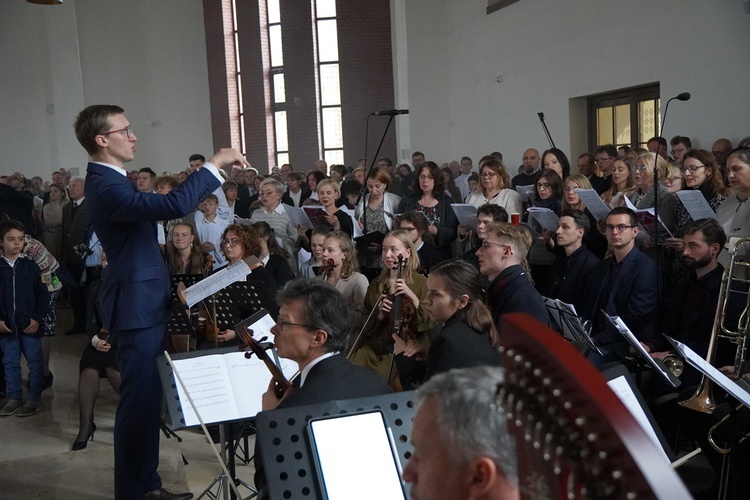 Poświęcenie kościoła pw. NMP Bolesnej we Wrocławiu-Strachocinie