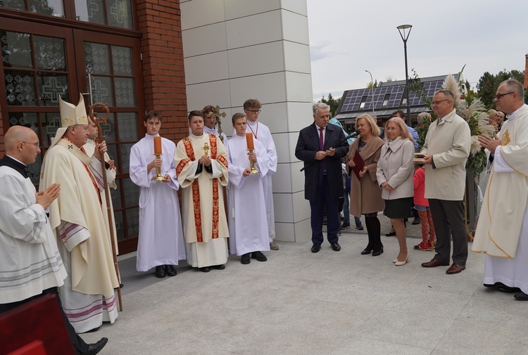 Poświęcenie kościoła pw. NMP Bolesnej we Wrocławiu-Strachocinie